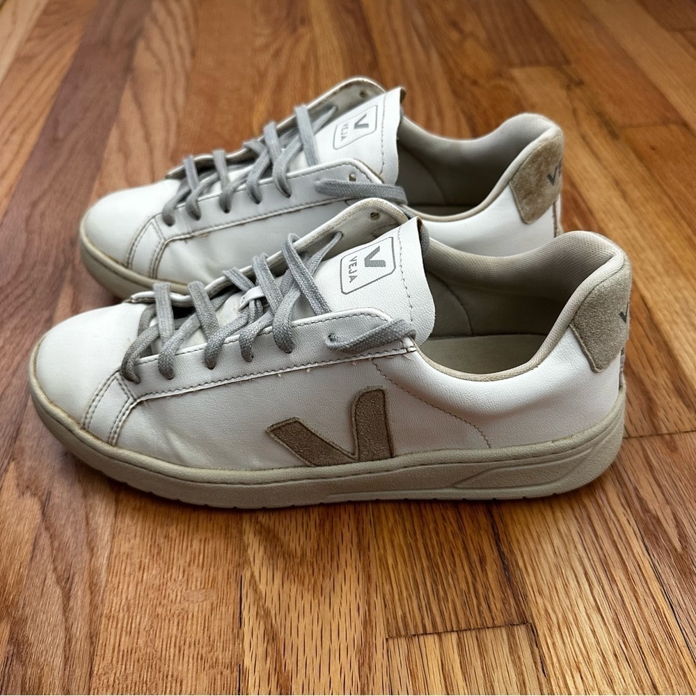 Veja Urca Nautico Lace Up Side Logo Sneaker White Grey Womens Size 10 - Picture 4 of 11